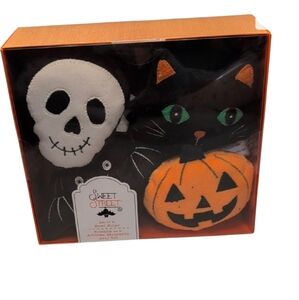 Halloween Plush Bowl Filler Decor Set - Black and Orange